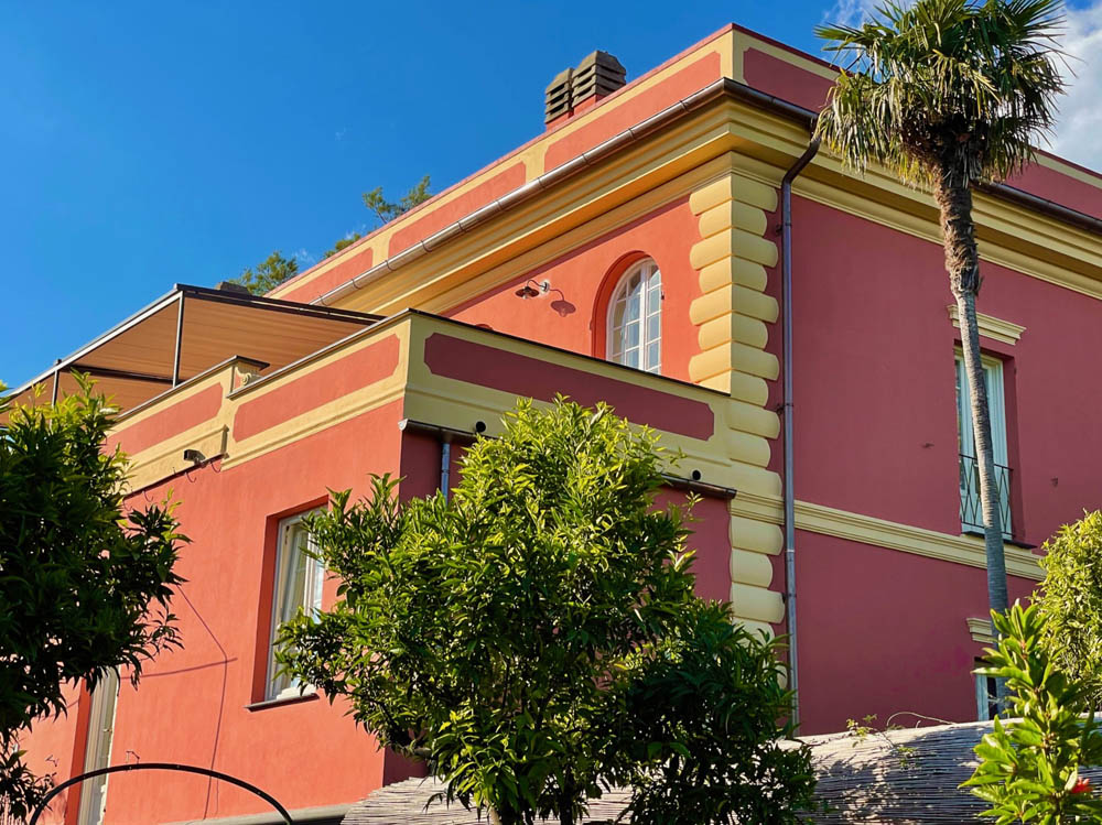 Villa del Parco seen from the garden